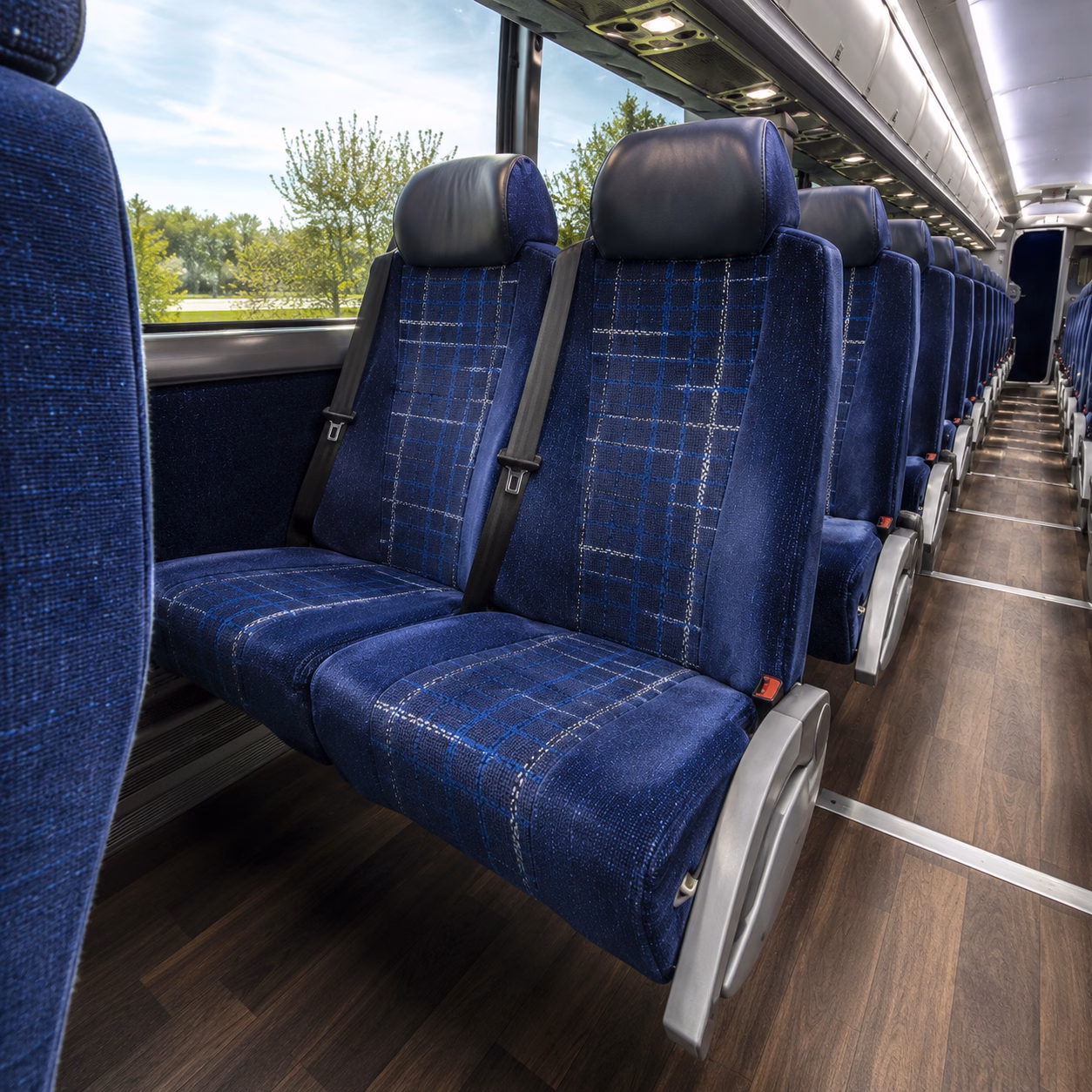 hotel shuttles for conferences and business travel