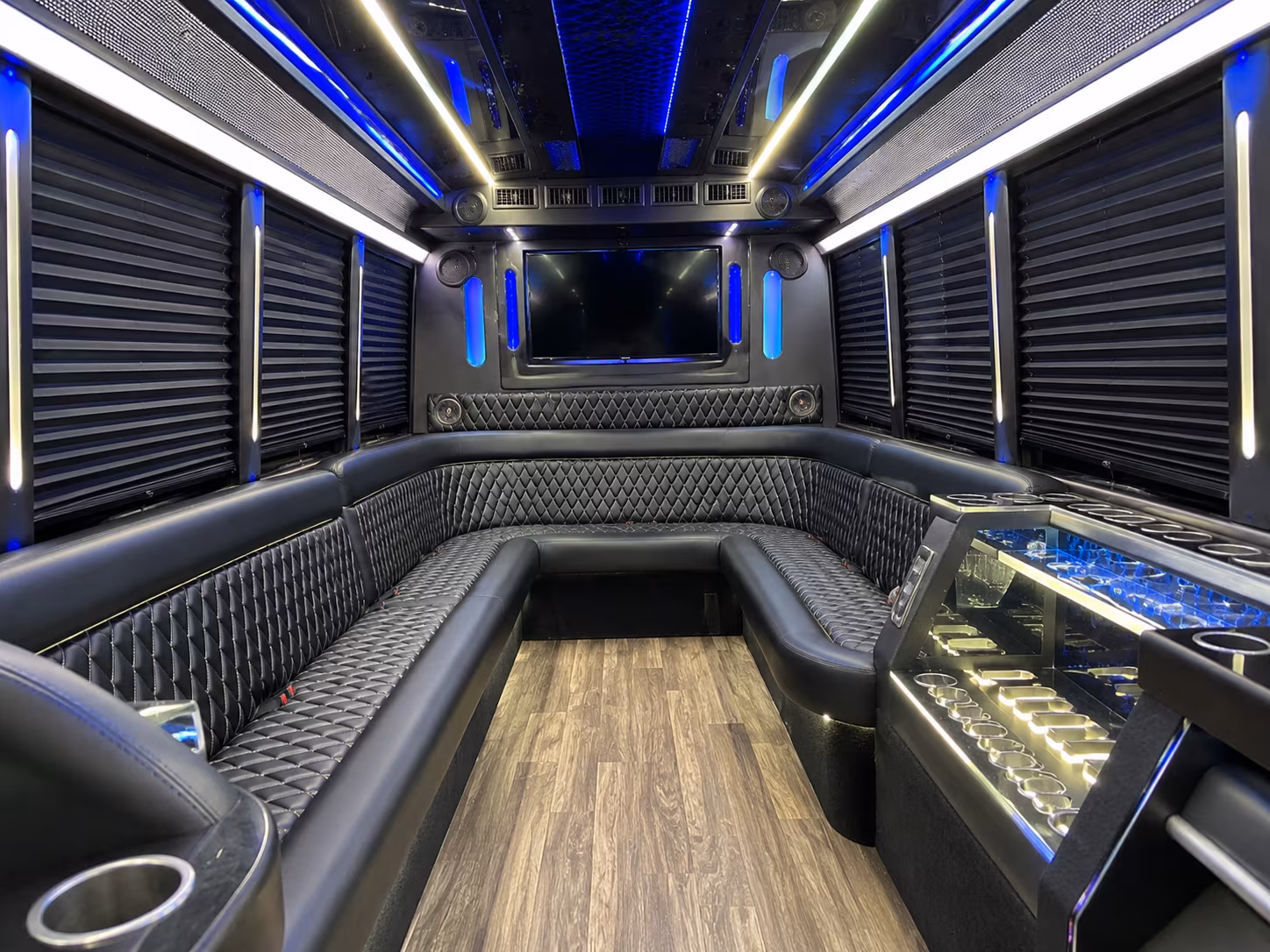 rent a pasadena prom party bus or charter bus today