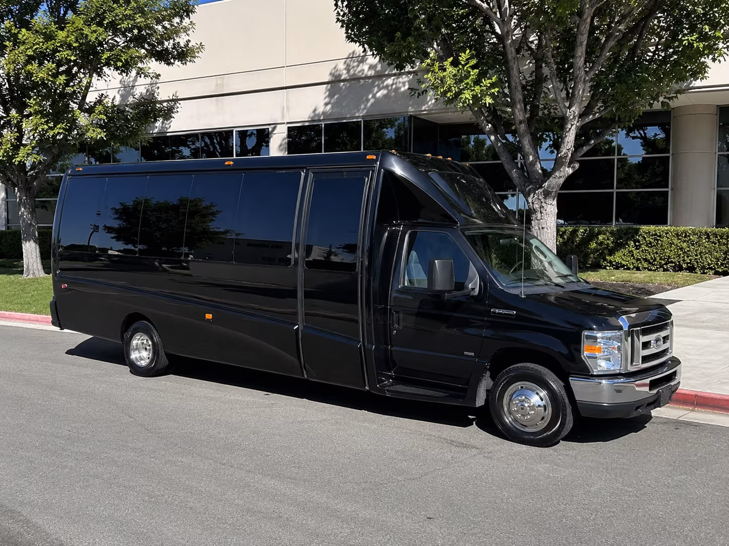 shuttle to william p hobby airport
